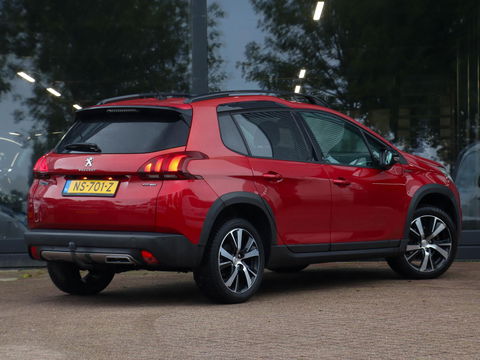 Peugeot 2008 1.2 PureTech GT-line 110PK | Panoramadak | Trekhaak