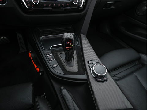 BMW 4 Serie Coupé 435d xDrive M-Sportpack (INCL-BTW) Aut. *PANO | HEAD-UP | ADAPTIVE-CRUISE | LUXURY-LEATHER | FULL-LED | HARMAN/KARDON | MEMORY-PACK | HEATED-SPORTSEATS | KEYLESS | NAVI-FULLMAP | CAMERA | DAB+ | ECC | PDC | TOWBAR |
