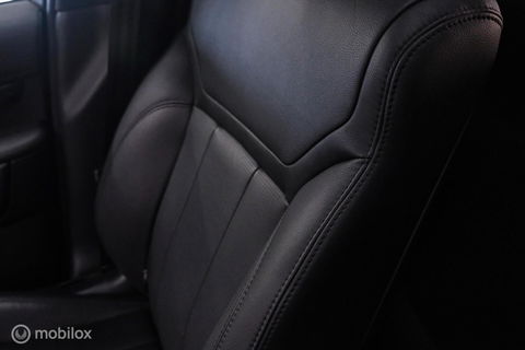 Land Rover Discovery 3.0 Sd6 HSE Grijs kenteken | Panorama | Meridian | Virtual cockpit | LED | Stoelverwarming | BTW auto |