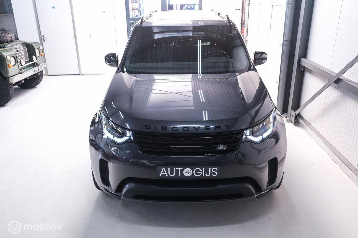 Land Rover Discovery 3.0 Sd6 HSE Grijs kenteken | Panorama | Meridian | Virtual cockpit | LED | Stoelverwarming | BTW auto |