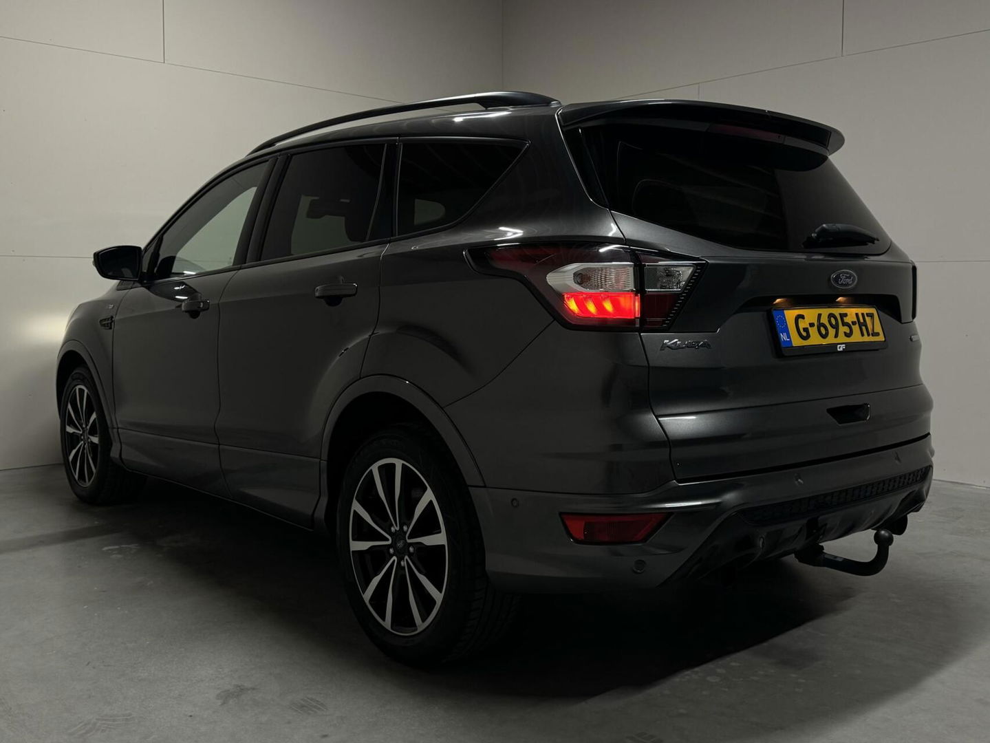 Ford Kuga 1.5 EcoBoost ST Line Carplay Cruise Navi Trekh. Stoelv. NAP