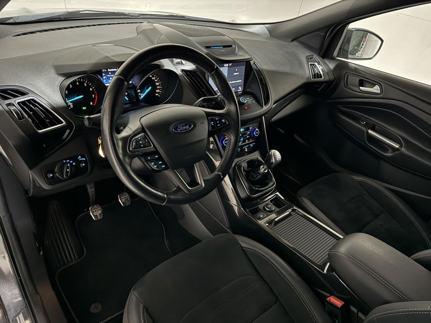 Ford Kuga 1.5 EcoBoost ST Line Carplay Cruise Navi Trekh. Stoelv. NAP