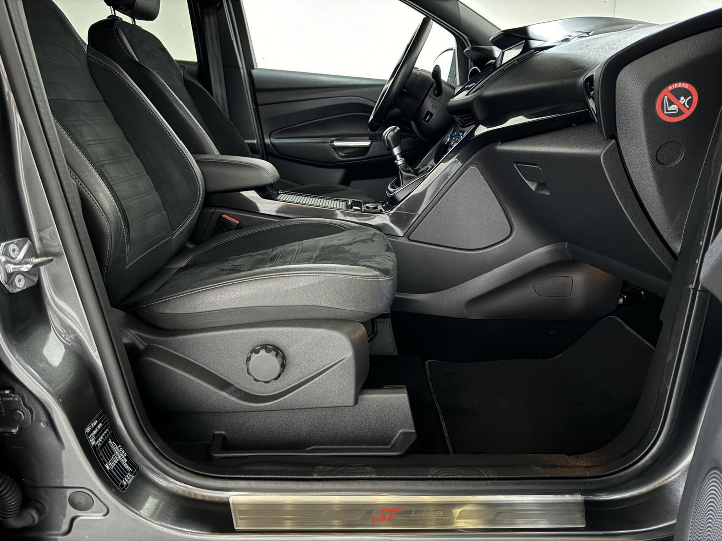 Ford Kuga 1.5 EcoBoost ST Line Carplay Cruise Navi Trekh. Stoelv. NAP