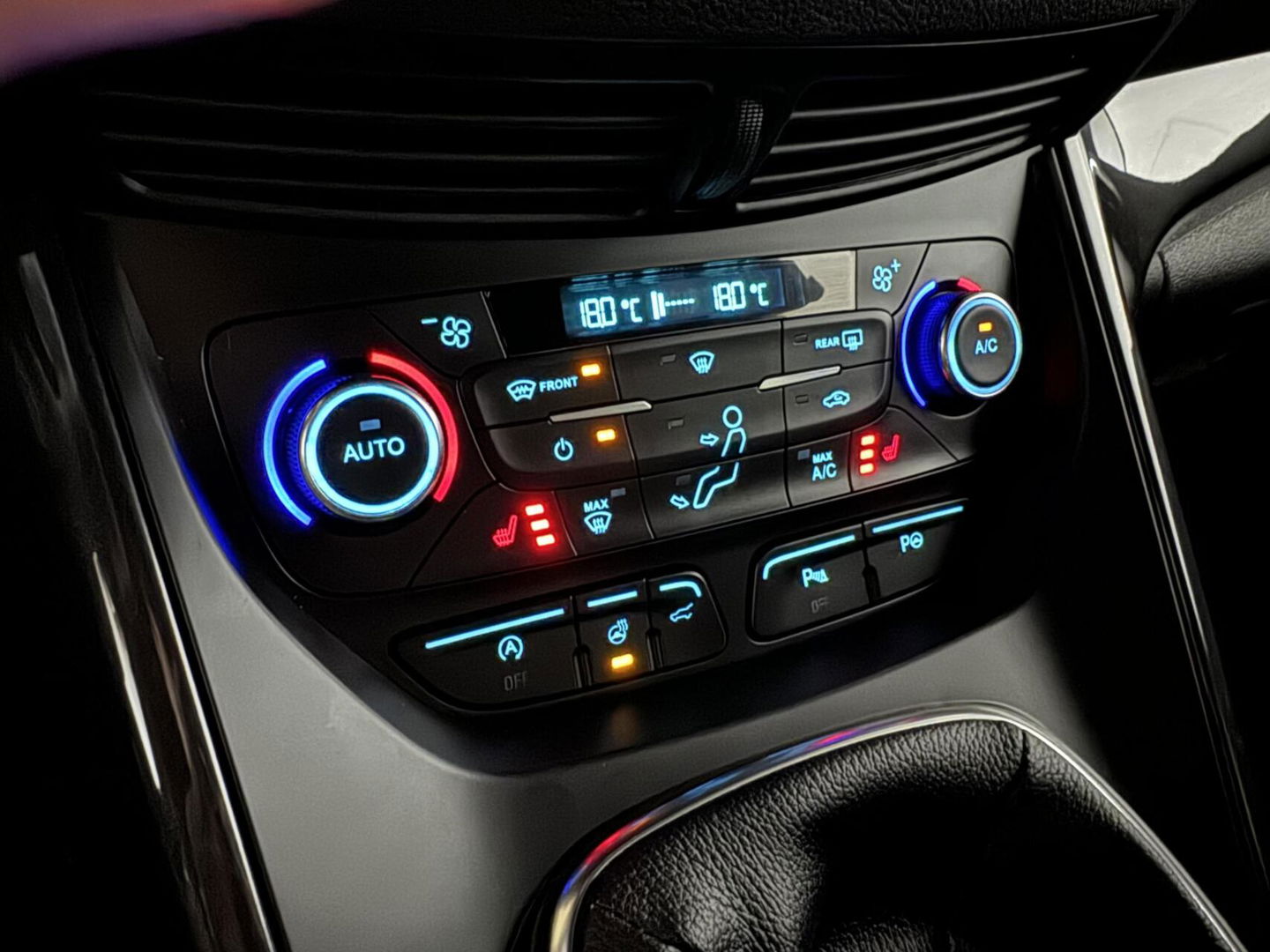 Ford Kuga 1.5 EcoBoost ST Line Carplay Cruise Navi Trekh. Stoelv. NAP