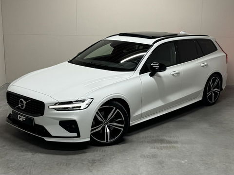 Volvo V60 2.0 B4 R-Design Pano Carplay Trekh. Autopilot NAP
