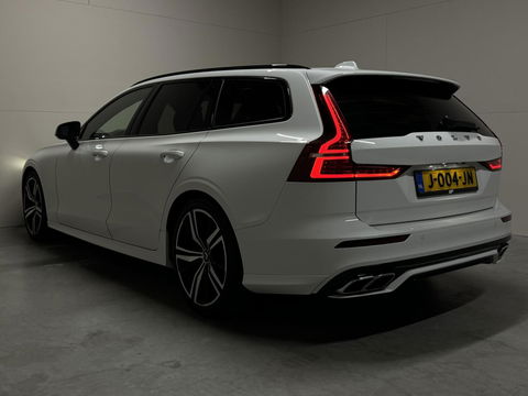 Volvo V60 2.0 B4 R-Design Pano Carplay Trekh. Autopilot NAP