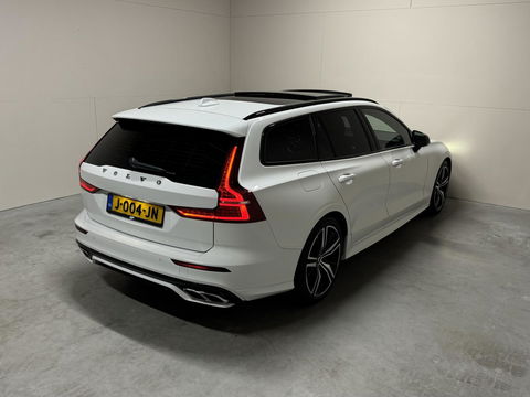 Volvo V60 2.0 B4 R-Design Pano Carplay Trekh. Autopilot NAP
