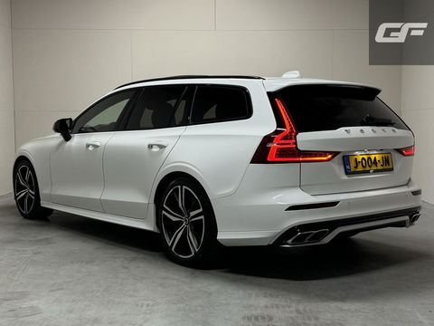 Volvo V60 2.0 B4 R-Design Pano Carplay Trekh. Autopilot NAP