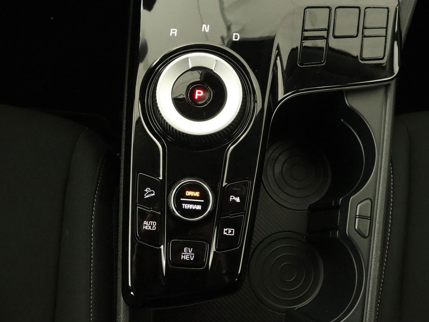 Kia Sportage 1.6 T-GDi Plug-in Hybrid AWD DynamicLine | Adaptive cruise | Camera | Carplay | Navigatie | Full LED | Parkeerhulp | Digital Cockpit | PHEV | Plug In
