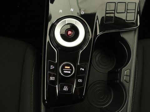 Kia Sportage 1.6 T-GDi Plug-in Hybrid AWD DynamicLine | Adaptive cruise | Camera | Carplay | Navigatie | Full LED | Parkeerhulp | Digital Cockpit | PHEV | Plug In