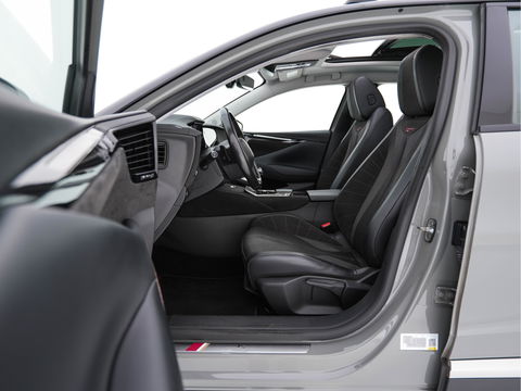 DS DS 4 1.6 PureTech Performance Line (INCL-BTW) Aut. *PANO | LEATHER-MICROFIBRE | FULL-LED | HEATED-SPORTSEATS | DIGI-COCKPIT | KEYLESS | CAMERA | LANE-ASSIST | CARPLAY | ECC | SHIFT-PADDLES | PDC | TOWBAR | 19''ALU*