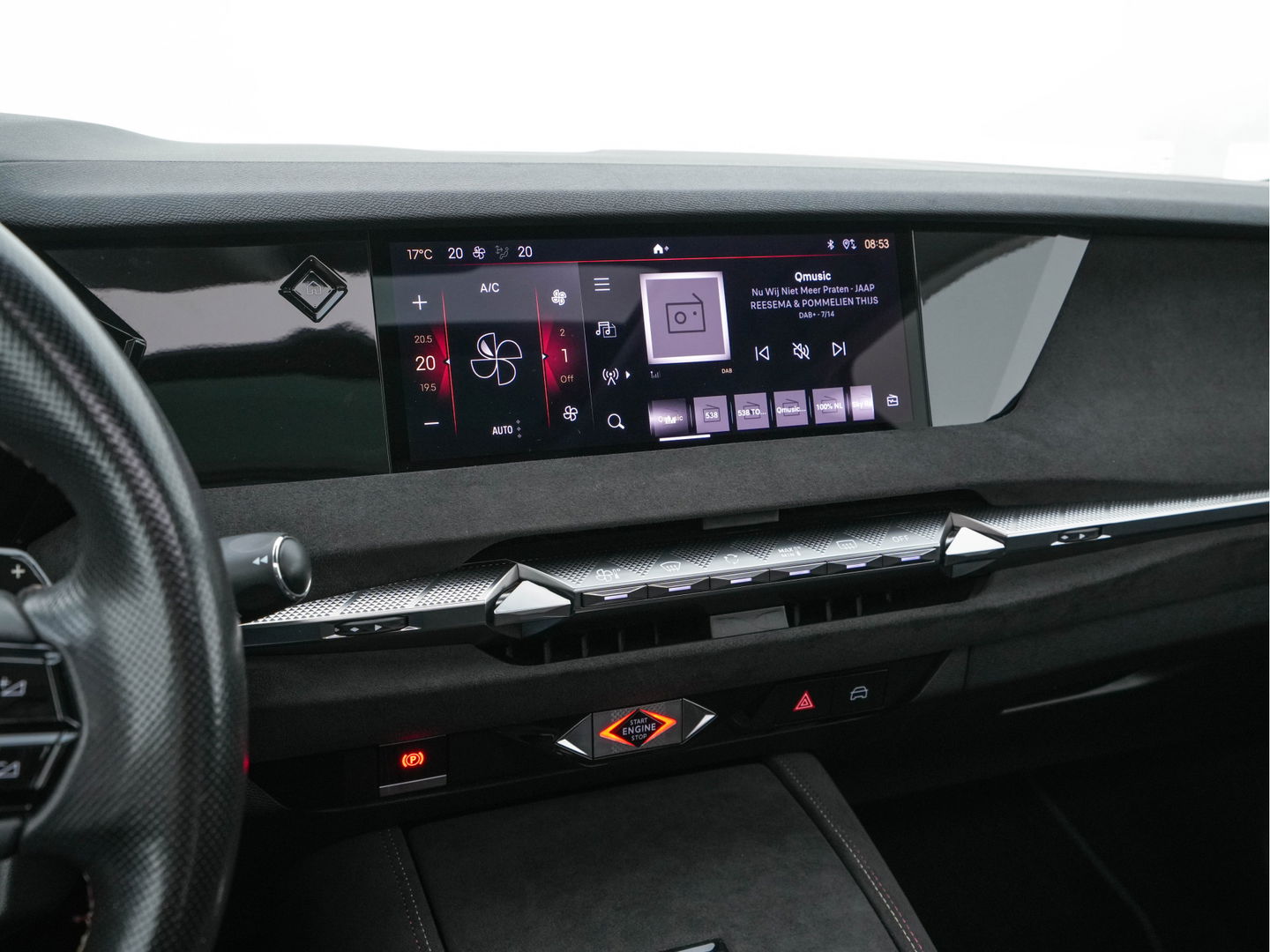 DS DS 4 1.6 PureTech Performance Line (INCL-BTW) Aut. *PANO | LEATHER-MICROFIBRE | FULL-LED | HEATED-SPORTSEATS | DIGI-COCKPIT | KEYLESS | CAMERA | LANE-ASSIST | CARPLAY | ECC | SHIFT-PADDLES | PDC | TOWBAR | 19''ALU*