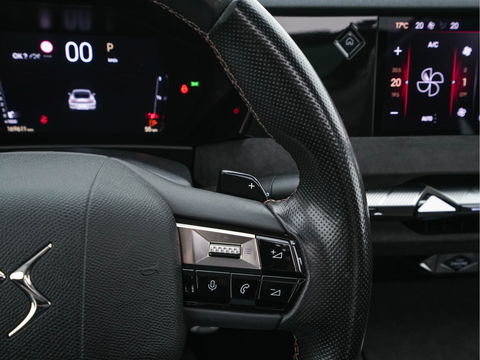 DS DS 4 1.6 PureTech Performance Line (INCL-BTW) Aut. *PANO | LEATHER-MICROFIBRE | FULL-LED | HEATED-SPORTSEATS | DIGI-COCKPIT | KEYLESS | CAMERA | LANE-ASSIST | CARPLAY | ECC | SHIFT-PADDLES | PDC | TOWBAR | 19''ALU*