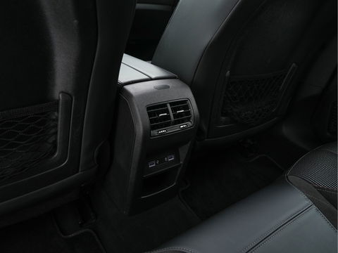DS DS 4 1.6 PureTech Performance Line (INCL-BTW) Aut. *PANO | LEATHER-MICROFIBRE | FULL-LED | HEATED-SPORTSEATS | DIGI-COCKPIT | KEYLESS | CAMERA | LANE-ASSIST | CARPLAY | ECC | SHIFT-PADDLES | PDC | TOWBAR | 19''ALU*