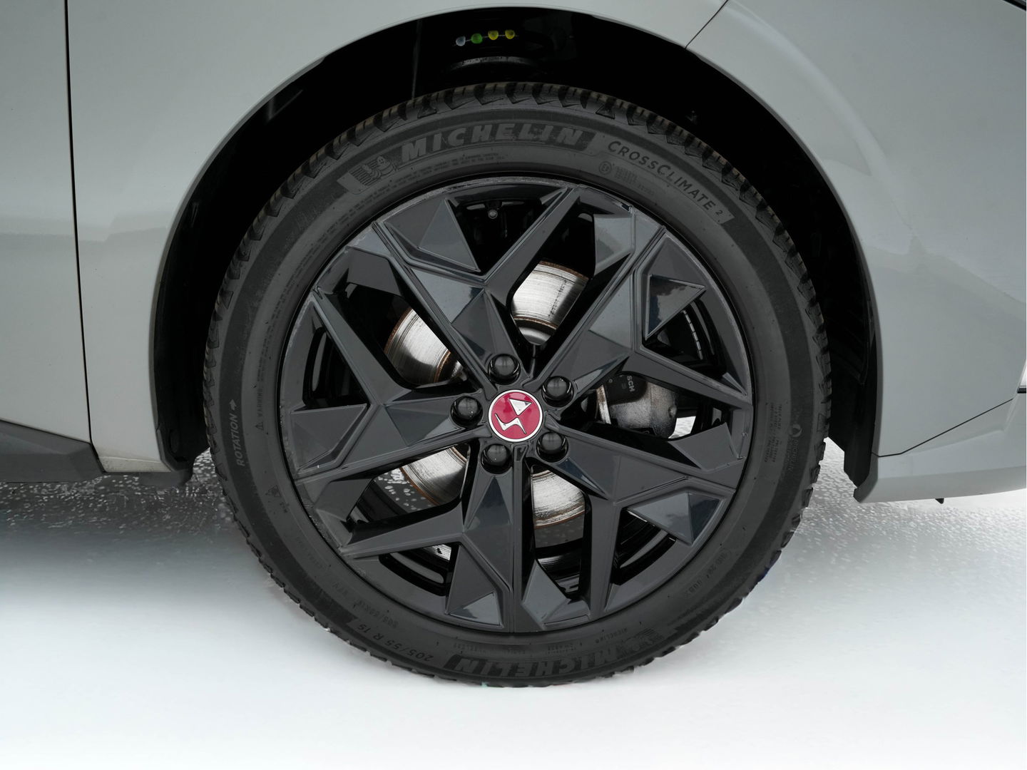 DS DS 4 1.6 PureTech Performance Line (INCL-BTW) Aut. *PANO | LEATHER-MICROFIBRE | FULL-LED | HEATED-SPORTSEATS | DIGI-COCKPIT | KEYLESS | CAMERA | LANE-ASSIST | CARPLAY | ECC | SHIFT-PADDLES | PDC | TOWBAR | 19''ALU*