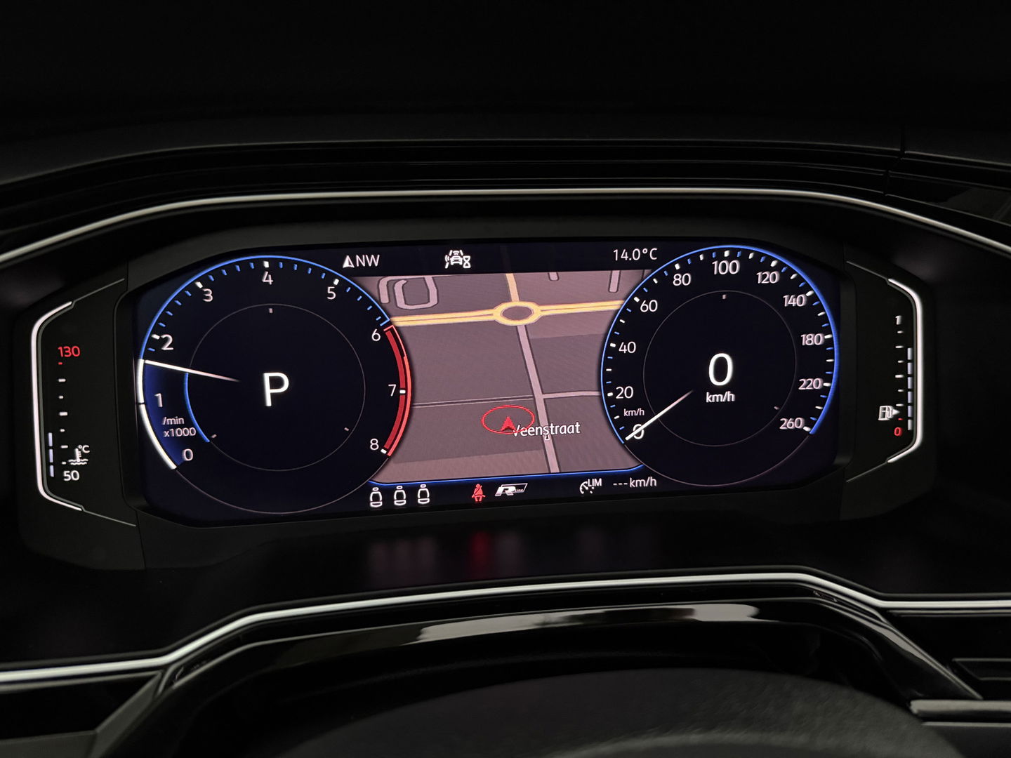 Volkswagen Polo 1.0 TSI R-line | Pano | Carplay | Virtual | LED | Climate | Cruise | Stoelverw.