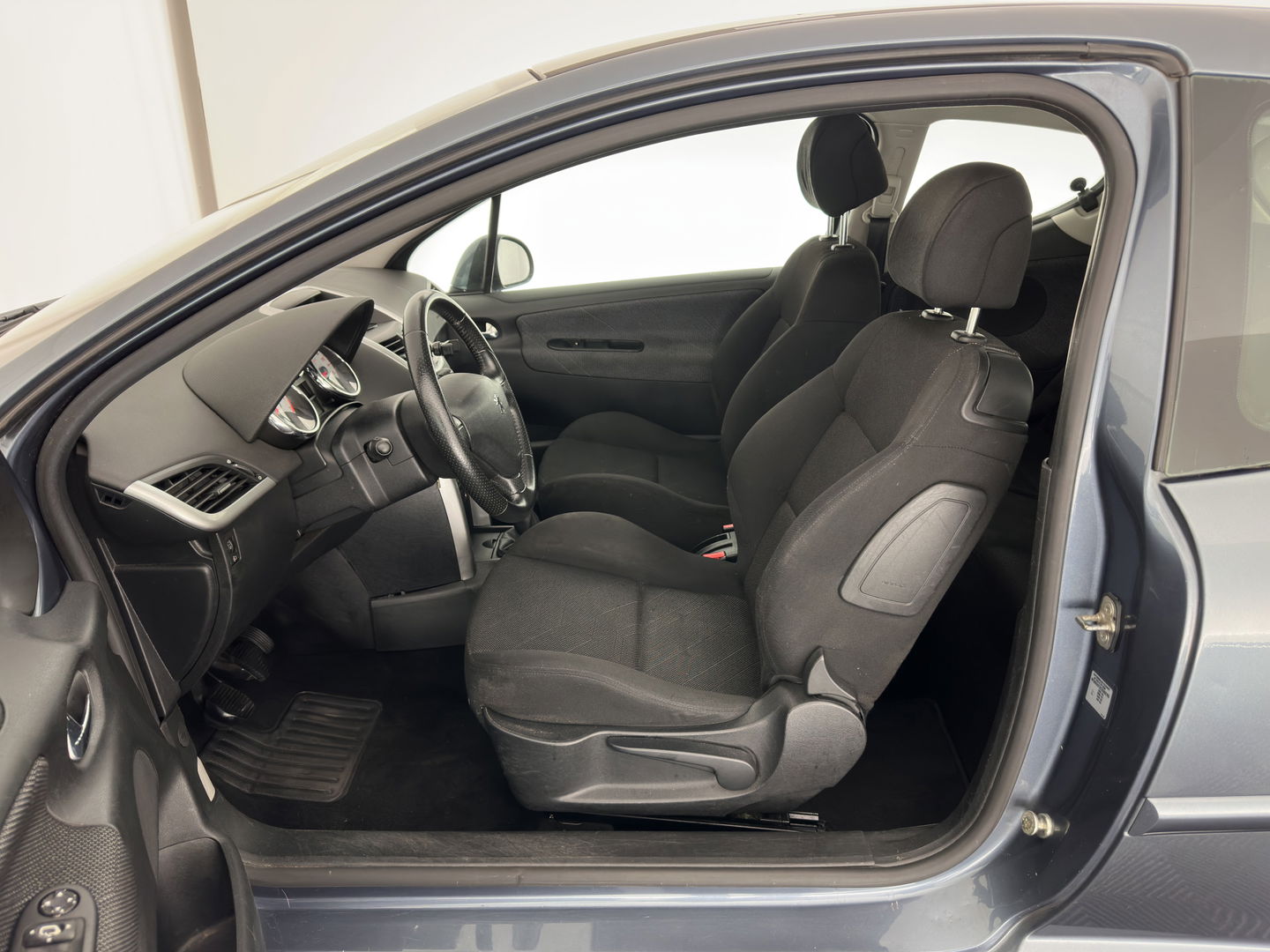 Peugeot 207 1.4-16V XS Pack *AIRCO | COMFORT-SEATS | 15''ALU*