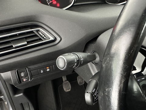 Peugeot 308 1.5 BlueHDi Blue Lease Executive *PANO | NAVI-FULLMAP | SPORT-SEATS | DAB+ | ECC | PDC | CRUISE | 16''ALU*