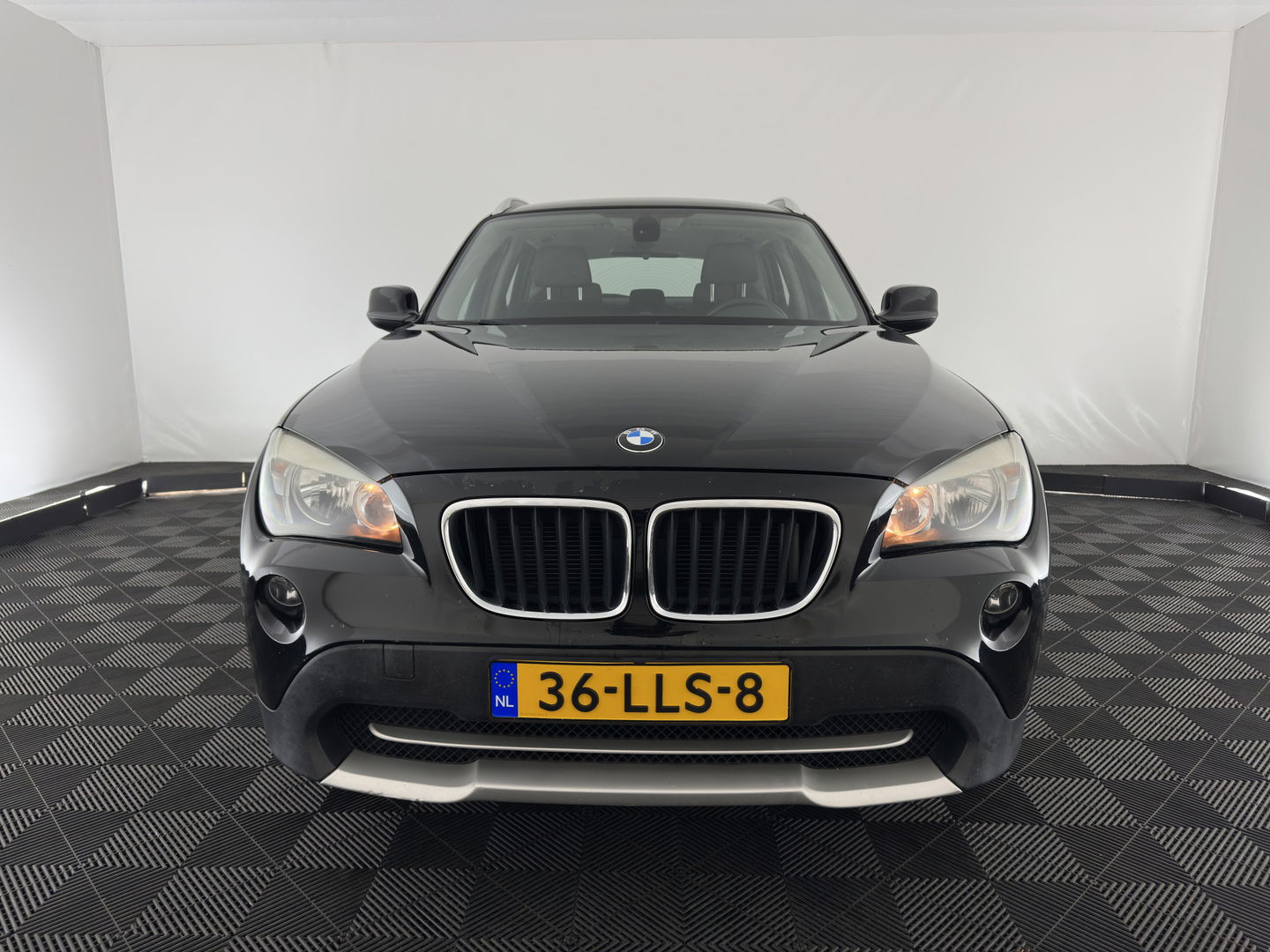 BMW X1 sDrive18i Executive *NAVI-FULLMAP | COMFORT-SEATS | ECC | PDC | CRUISE | 18''ALU | TOWBAR*