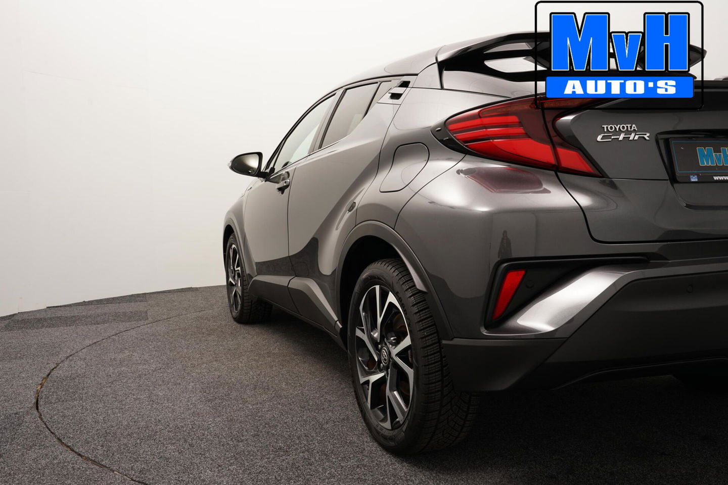Toyota C-HR 1.8 Hybrid First Edition|LUXE!|JBL|LED|STOELVERW
