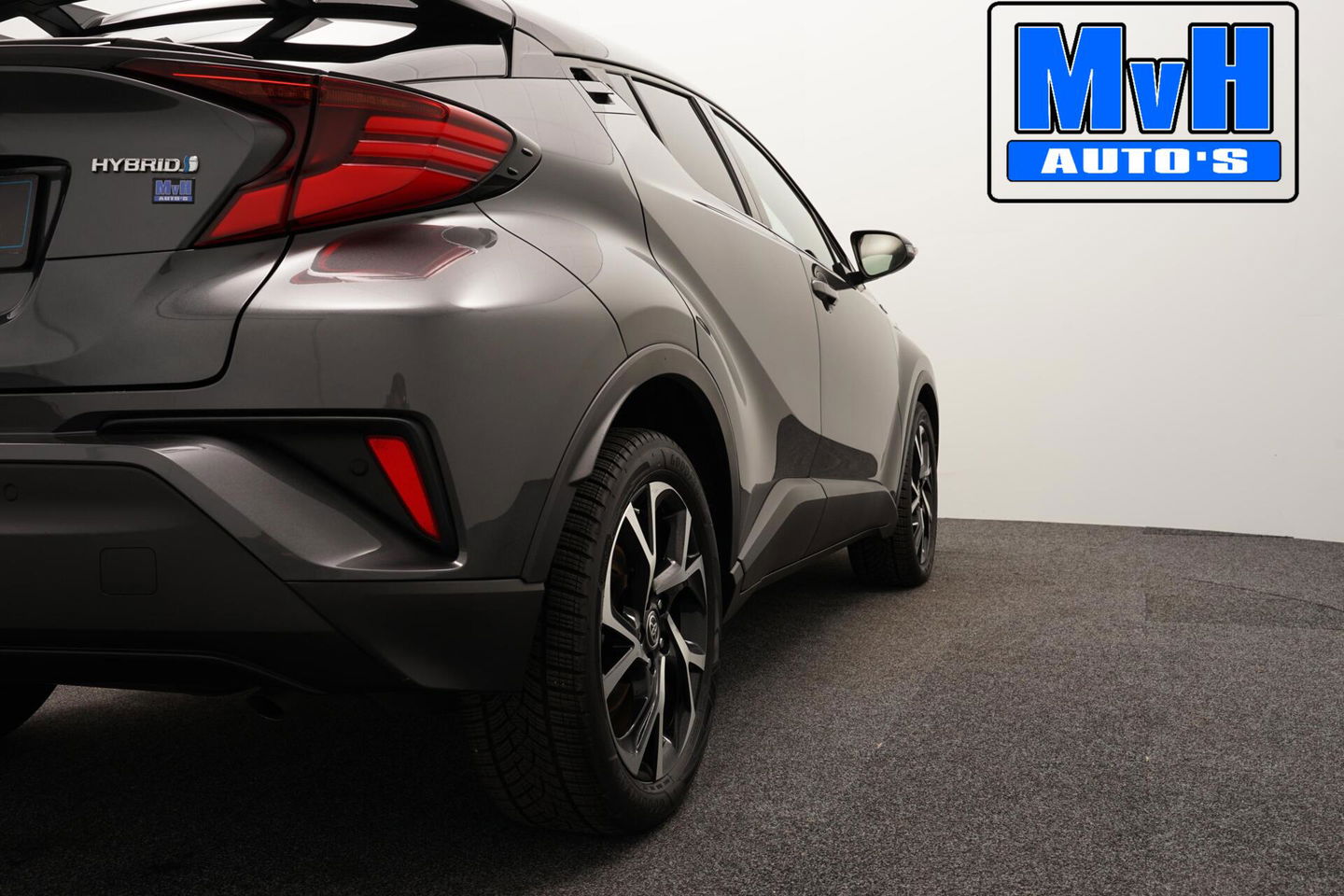 Toyota C-HR 1.8 Hybrid First Edition|LUXE!|JBL|LED|STOELVERW