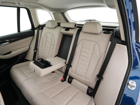 BMW X3 xDrive30d High Executive Luxury-Line Aut. *PANO | HEAD-UP | LUXURY-LEATHER | FULL-LED | NAVI-FULLMAP | HEATED-SPORT-SEATS | MEMORY-PACK | CAMERA | ECC | HIFI-AUDIO | PDC | CRUISE | TOWBAR |  19''ALU*
