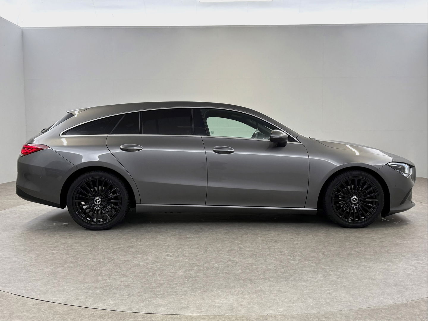 Mercedes-Benz CLA-Klasse 180 Advantage | Camera | Virtual | Carplay | LED | Stoelverw. | Parkeersens.
