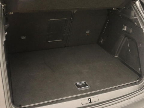 Peugeot 3008 1.6 HYbrid 225 Allure | Stoelverwarming | Trekhaak | Camera | Carplay | Half leder | Keyless | Navigatie | Full LED | Dodehoek detectie | PHEV | Plug In