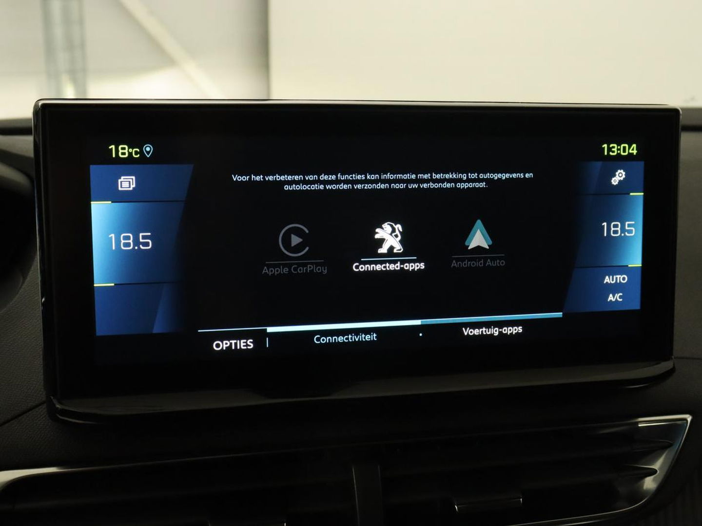 Peugeot 3008 1.6 HYbrid 225 Allure | Stoelverwarming | Trekhaak | Camera | Carplay | Half leder | Keyless | Navigatie | Full LED | Dodehoek detectie | PHEV | Plug In