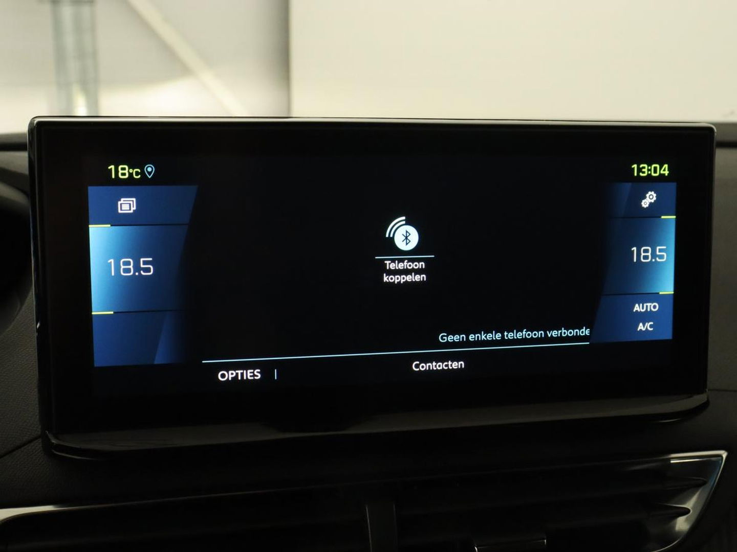 Peugeot 3008 1.6 HYbrid 225 Allure | Stoelverwarming | Trekhaak | Camera | Carplay | Half leder | Keyless | Navigatie | Full LED | Dodehoek detectie | PHEV | Plug In