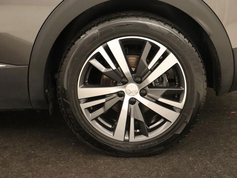 Peugeot 3008 1.6 HYbrid 225 Allure | Stoelverwarming | Trekhaak | Camera | Carplay | Half leder | Keyless | Navigatie | Full LED | Dodehoek detectie | PHEV | Plug In