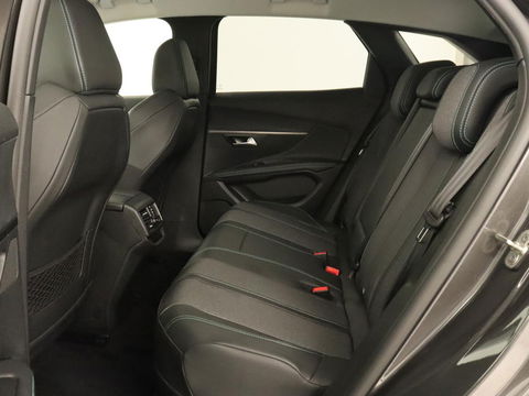 Peugeot 3008 1.6 HYbrid 225 Allure | Stoelverwarming | Trekhaak | Camera | Carplay | Half leder | Keyless | Navigatie | Full LED | Dodehoek detectie | PHEV | Plug In
