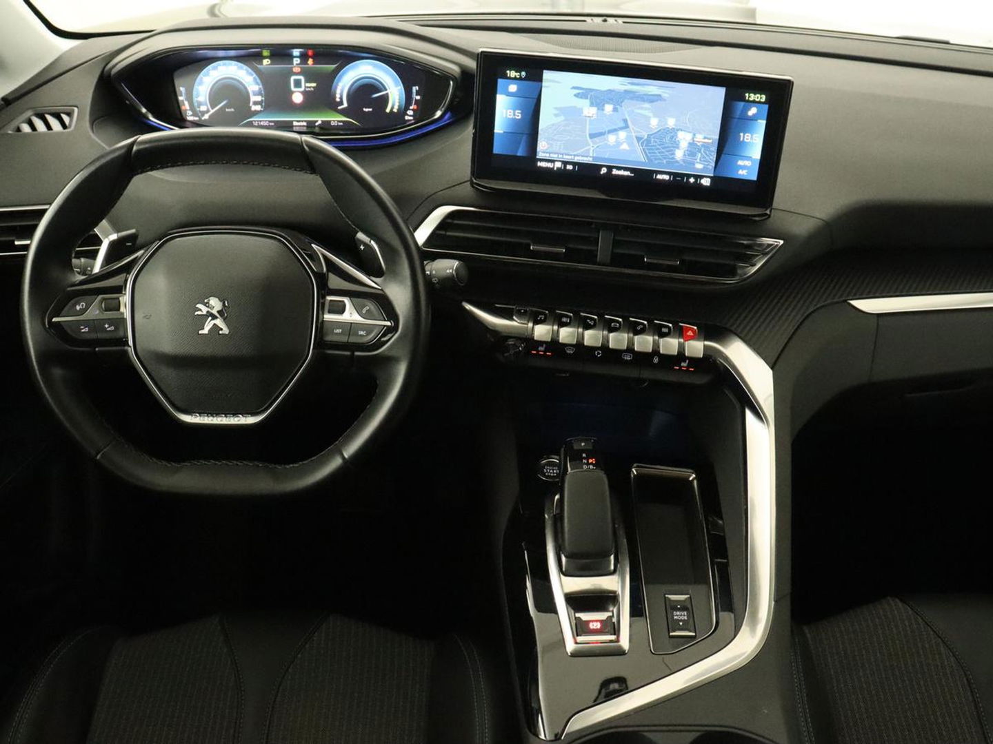Peugeot 3008 1.6 HYbrid 225 Allure | Stoelverwarming | Trekhaak | Camera | Carplay | Half leder | Keyless | Navigatie | Full LED | Dodehoek detectie | PHEV | Plug In