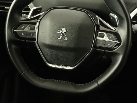 Peugeot 3008 1.6 HYbrid 225 Allure | Stoelverwarming | Trekhaak | Camera | Carplay | Half leder | Keyless | Navigatie | Full LED | Dodehoek detectie | PHEV | Plug In