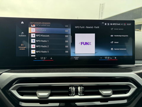 BMW 3 Serie Touring 330i xDrive Panorama Camera Facelift Led Leder