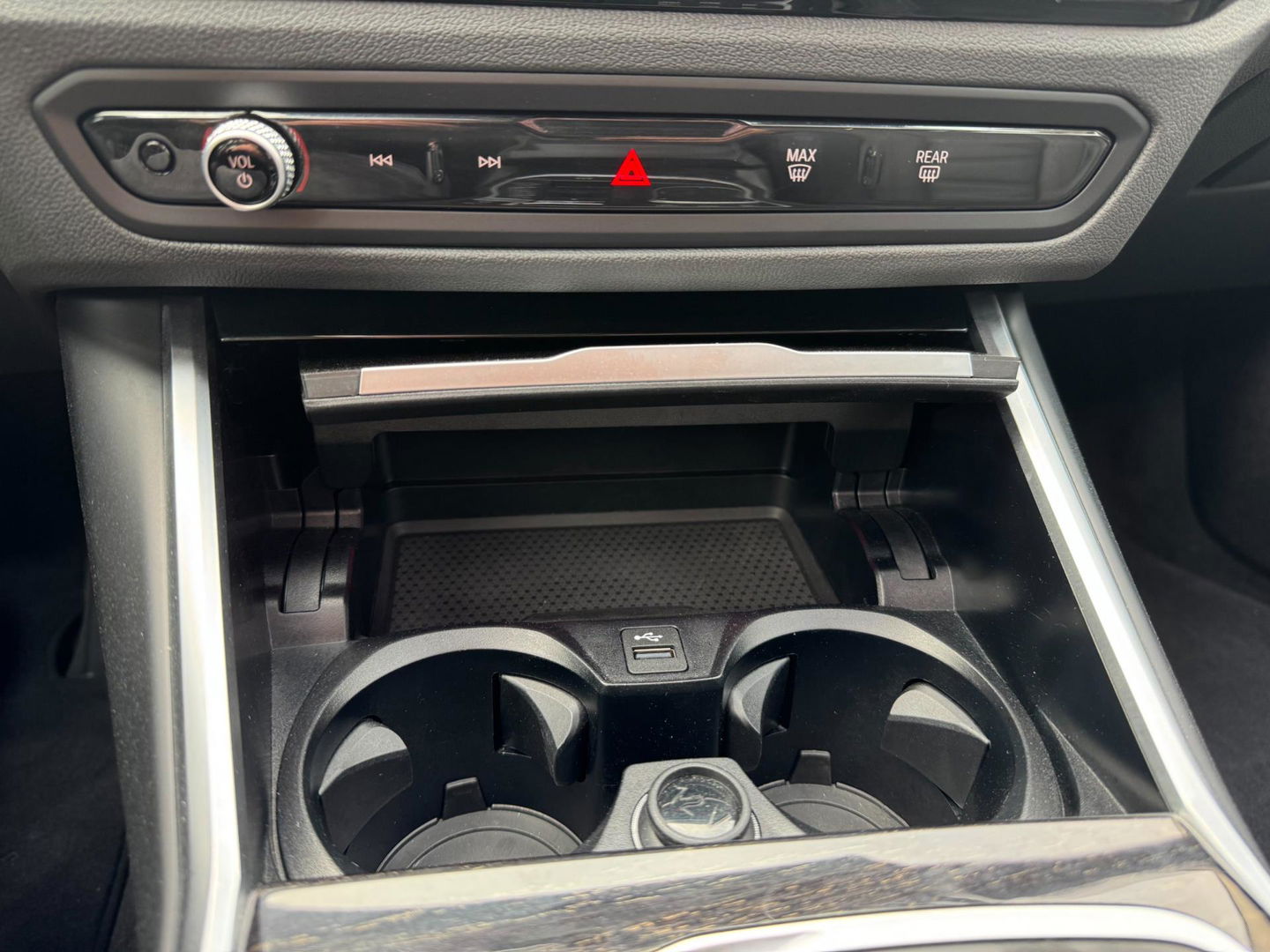 BMW 3 Serie Touring 330i xDrive Panorama Camera Facelift Led Leder