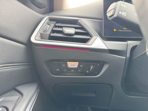 BMW 3 Serie Touring 330i xDrive Panorama Camera Facelift Led Leder