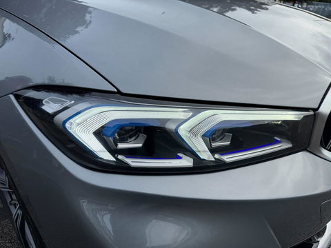 BMW 3 Serie Touring 330i xDrive Panorama Camera Facelift Led Leder