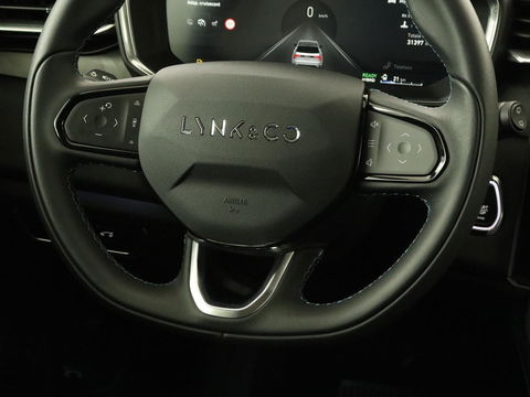 Lynk & Co 01 1.5 Plug In | Panoramadak | Infinity by Harman | Camera | Adaptive cruise | Stoelverwarming | Carplay | Memory | Full LED | PHEV