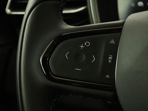 Lynk & Co 01 1.5 Plug In | Panoramadak | Infinity by Harman | Camera | Adaptive cruise | Stoelverwarming | Carplay | Memory | Full LED | PHEV