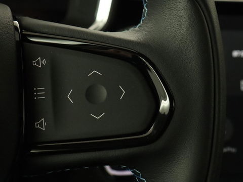 Lynk & Co 01 1.5 Plug In | Panoramadak | Infinity by Harman | Camera | Adaptive cruise | Stoelverwarming | Carplay | Memory | Full LED | PHEV
