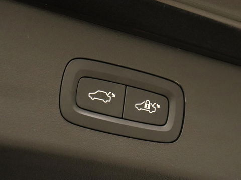 Lynk & Co 01 1.5 Plug In | Panoramadak | Infinity by Harman | Camera | Adaptive cruise | Stoelverwarming | Carplay | Memory | Full LED | PHEV