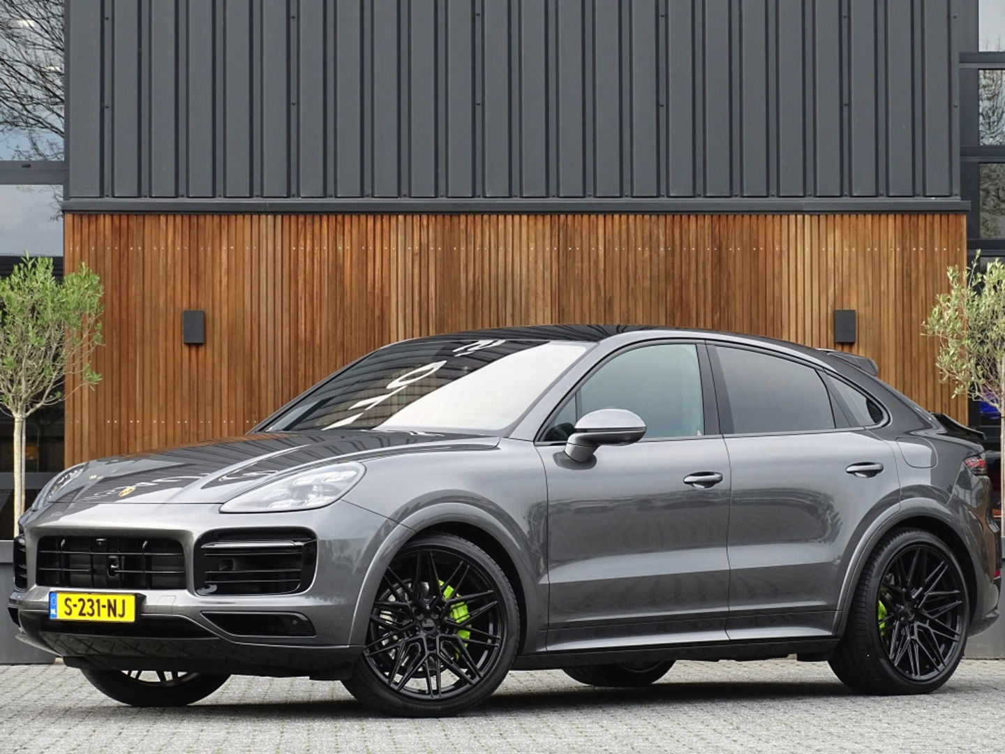Porsche Cayenne Coupé 3.0 E-hybrid 462PK / Carbon / SportDesign / Nachtzicht / 360°