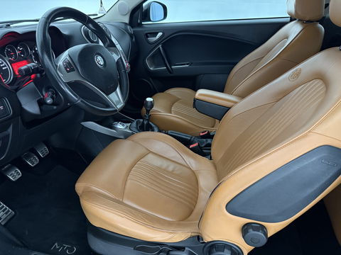Alfa Romeo MiTo 1.4 T Distinctive | Climate | Cruise | Parkeersens. | Leder