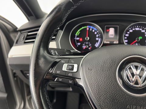 Volkswagen Passat Variant 1.4 TSI GTE Highline Aut. *PANO | ADAPTIVE-CRUISE | LEATHER-ALCANTARA | FULL-LED | CAMERA | NAVI-FULLMAP | HEATED-COMFORTSEATS | KEYLESS | PRIVACY-GLASS | 18''ALU*