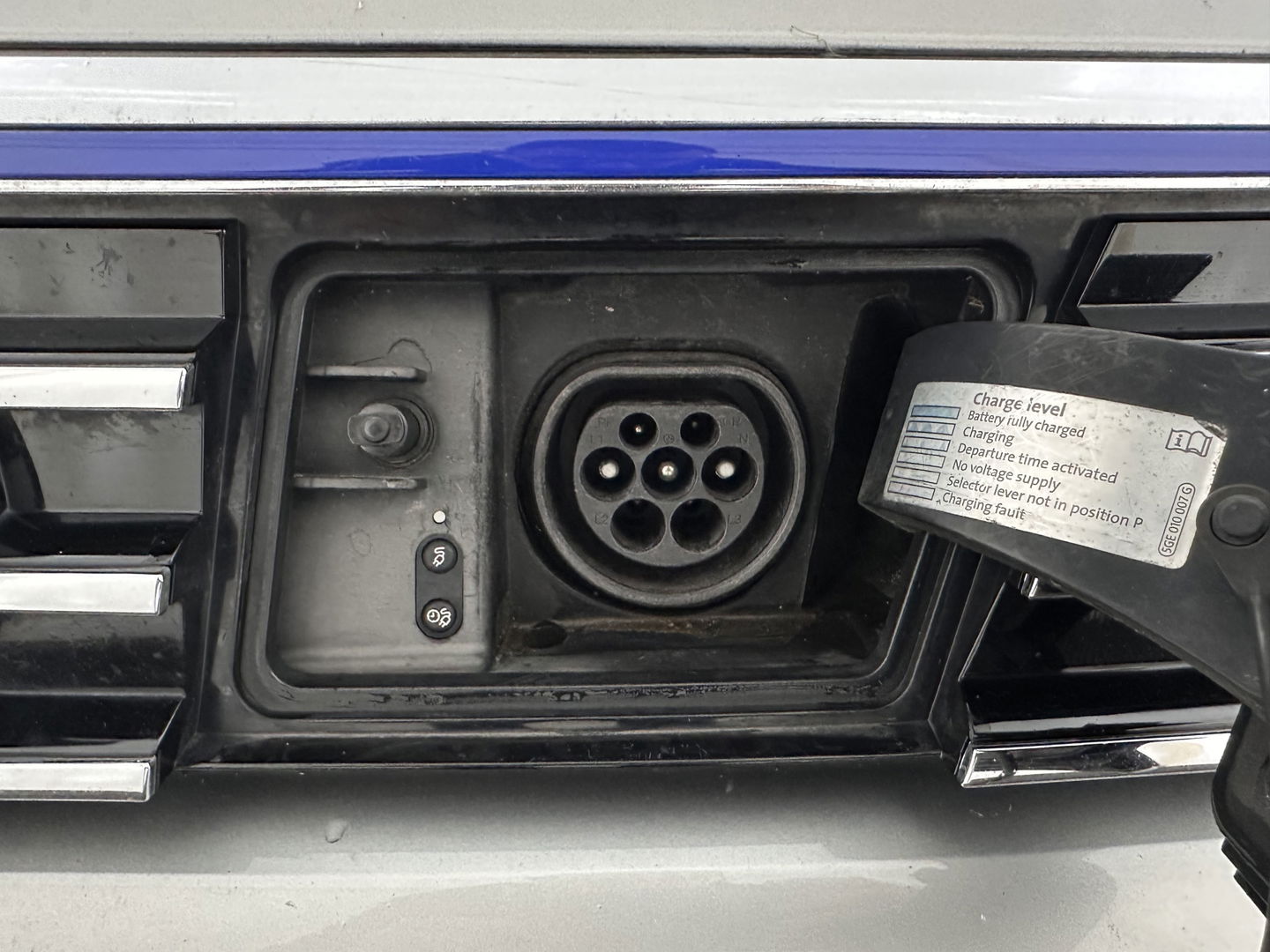 Volkswagen Passat Variant 1.4 TSI GTE Highline Aut. *PANO | ADAPTIVE-CRUISE | LEATHER-ALCANTARA | FULL-LED | CAMERA | NAVI-FULLMAP | HEATED-COMFORTSEATS | KEYLESS | PRIVACY-GLASS | 18''ALU*