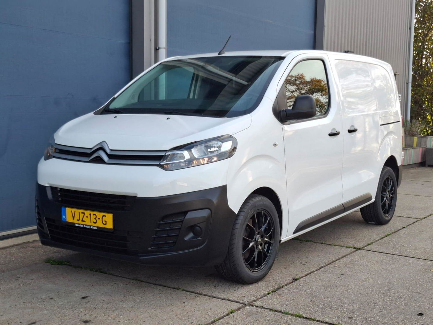 Citroën Jumpy 1.5 BlueHDI 100 XS Club AIRCO / CARPLAY / NAVI / CRUISE CONTROLE / DUBBELE SCHUIFDEUR