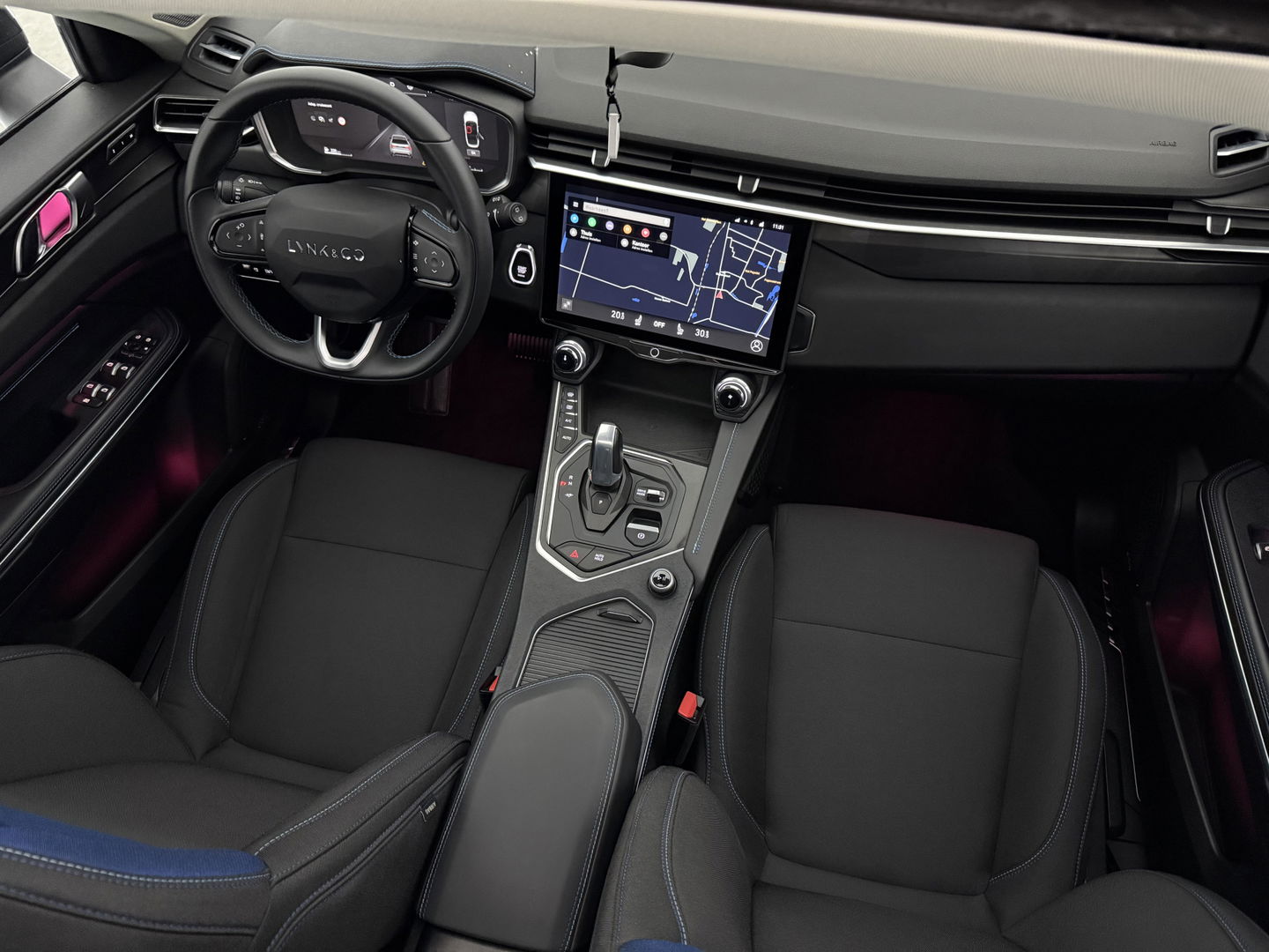 Lynk Co 01 1.5  | Pano | 360° | Virtual | Sfeerverl. | Memory | LED | Carplay | Adaptive Cruise