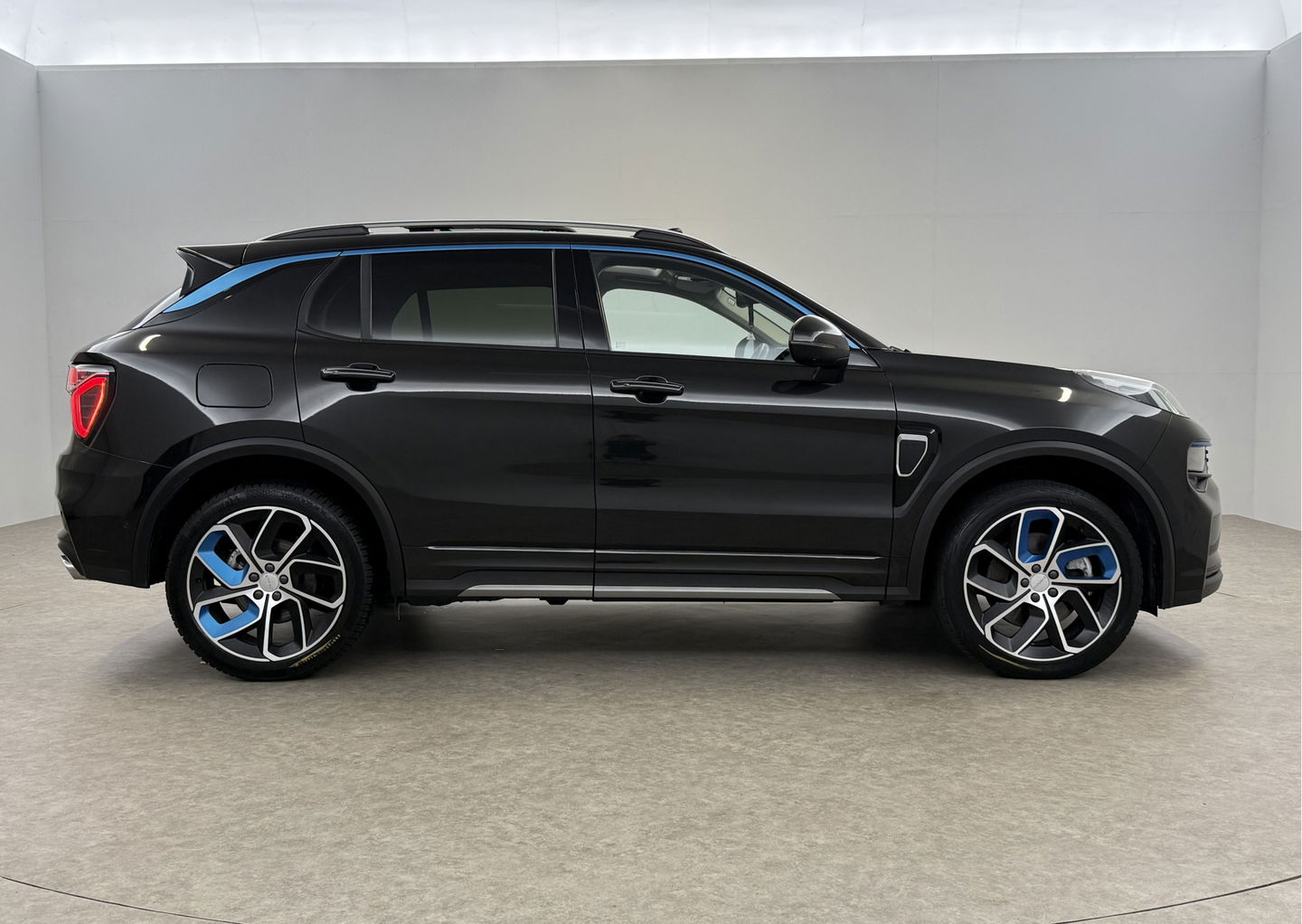 Lynk Co 01 1.5  | Pano | 360° | Virtual | Sfeerverl. | Memory | LED | Carplay | Adaptive Cruise