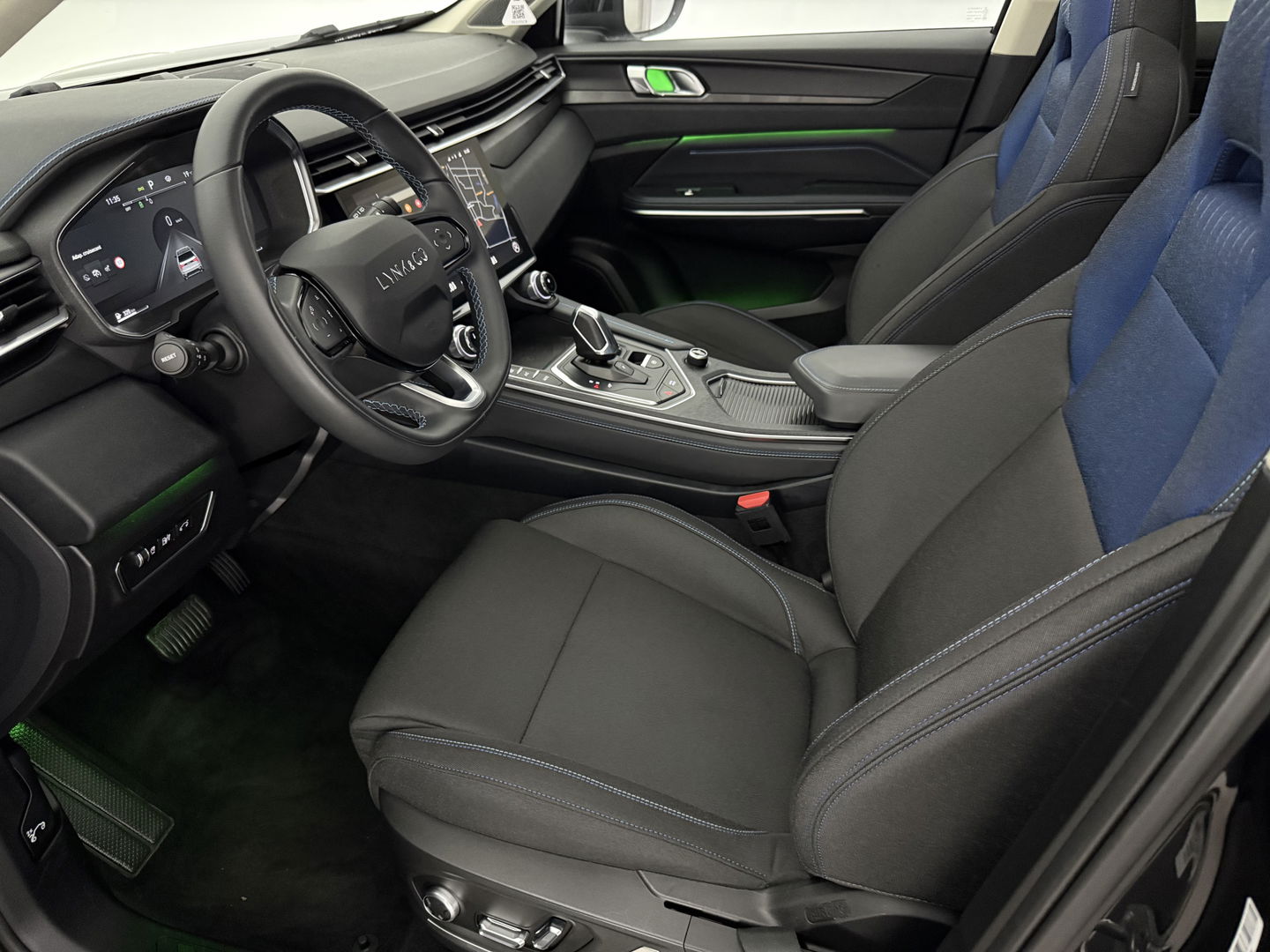 Lynk Co 01 1.5  | Pano | 360° | Virtual | Sfeerverl. | Memory | LED | Carplay | Adaptive Cruise